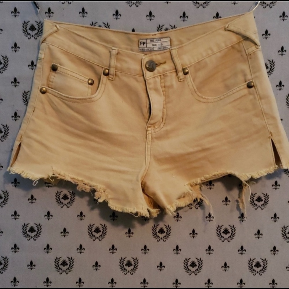 Free People women’s distressed shorts